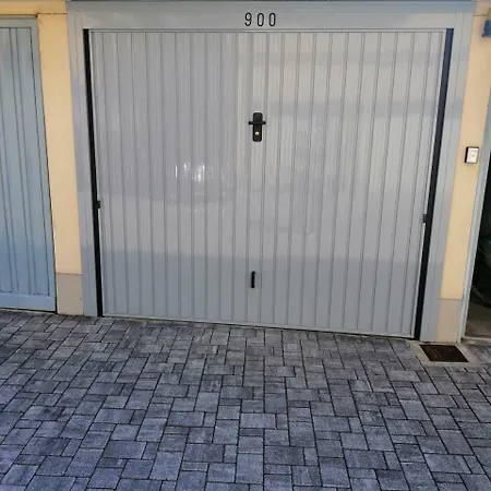 Apartment 900